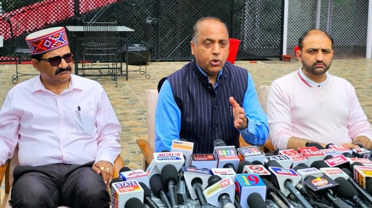 Unfortunate absence of Secretary PWD, ENC PWD during Union Minister's visit: Jairam