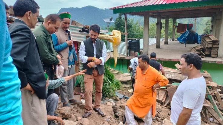  Rampur: Kaul Negi took stock of the damage in the disaster affected villages of Rampur