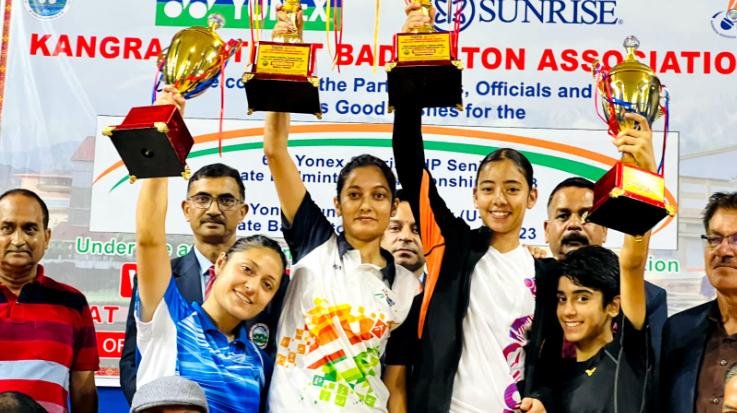 Badminton: Shivansh of Hamirpur in men's category, Ruby champion of Kaganda in women's category 111