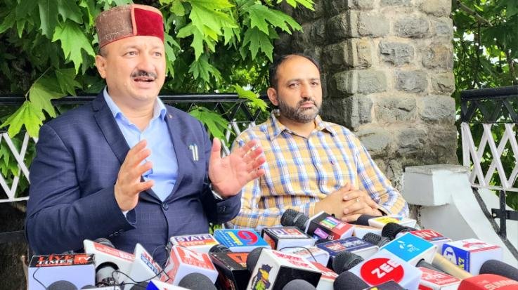  Shimla: Gardeners in Himachal are scared and the government is showing bullying: Balbir