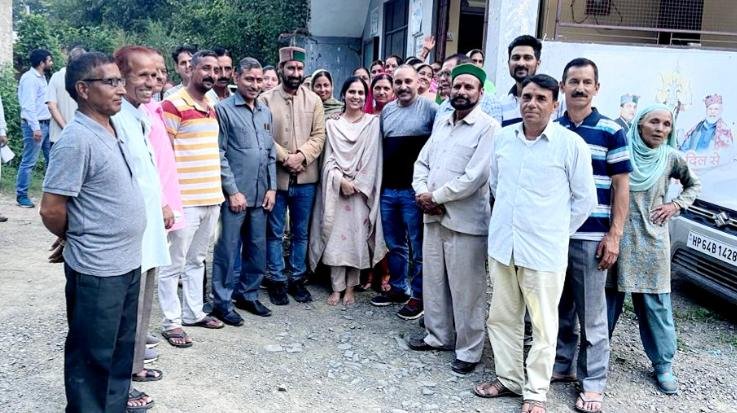 Kunihar: MLA Sultanpuri took stock of the damage in Haripur, Pattabravari and Jabal-Jhamrot