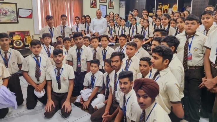 BBN: Along with serving the parents, the youth should also bring laurels to the country: Sumit Singla