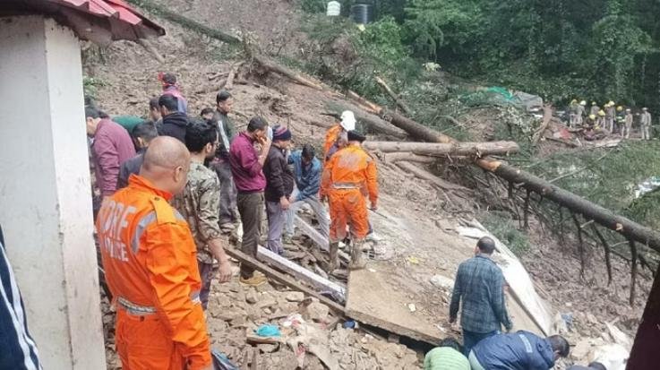 Temple collapses due to landslide in Shimla, many people buried, rescue operation continues 111