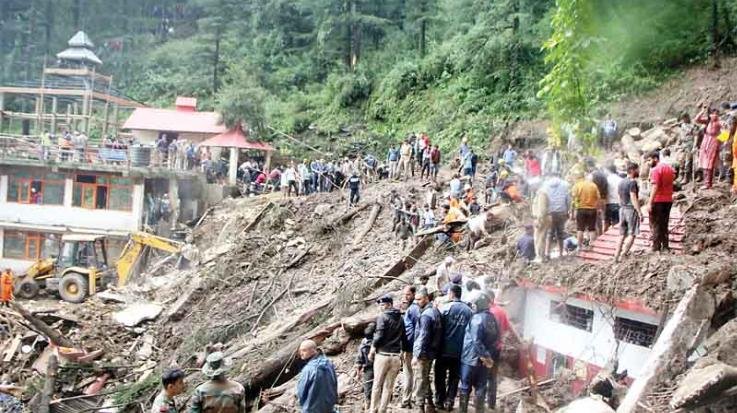 Shimla: Three more bodies buried under the debris in the Shiv temple were removed, so far a total of 12 bodies have been removed.