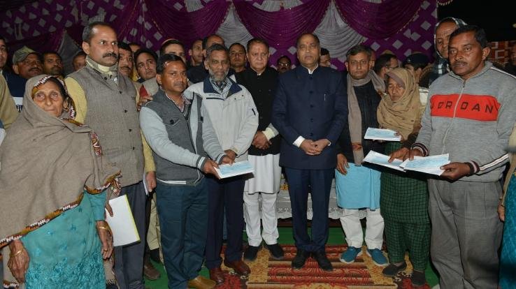 मुख्यमंत्री ने प्राकृतिक आपदा से प्रभावित परिवारों को वित्तीय सहायता प्रदान की