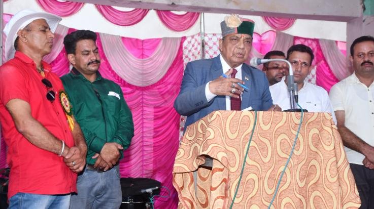 Dr. Shandil gave instructions for survey for construction of footbridge on Giri near Tikri Ghalech