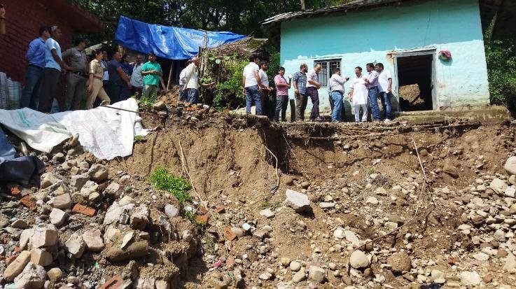  Dharamshala: DC took stock of the damage done in Girtholi