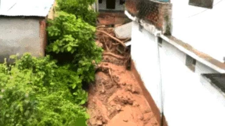 Dharamshala: Cloudburst in Kotla of Kangra, debris entered houses