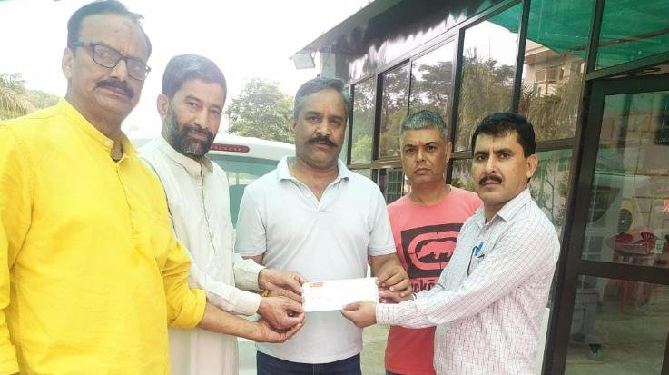Dehra: 1 lakh given in the Chief Minister's Relief Fund