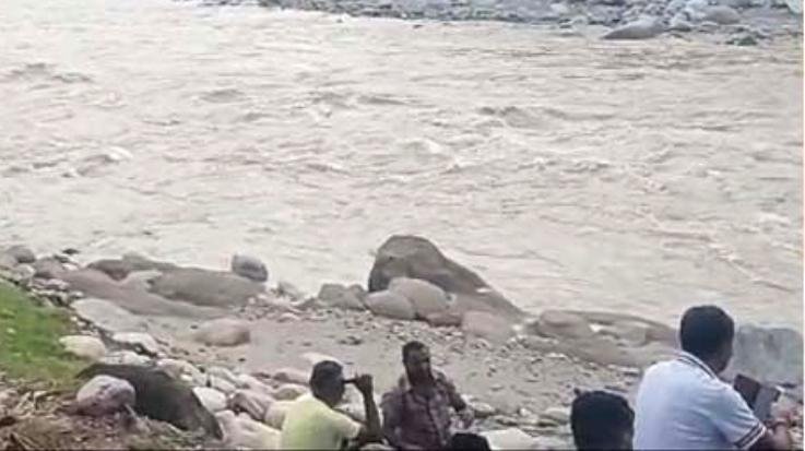  Kangra: JE's dead body found in Bangoli