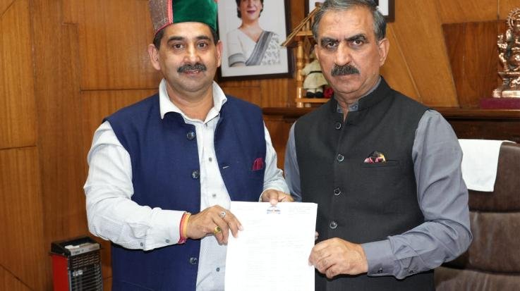 Dharamshala: Contribution of 2 lakh 14 thousand to the Chief Minister's Relief Fund