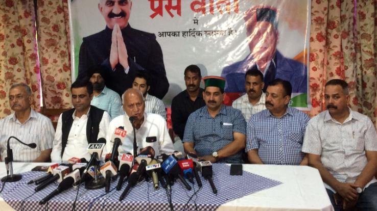 Dharamshala: The state government did not get help from the Center in the time of disaster: Chaudhary Chandra Kumar