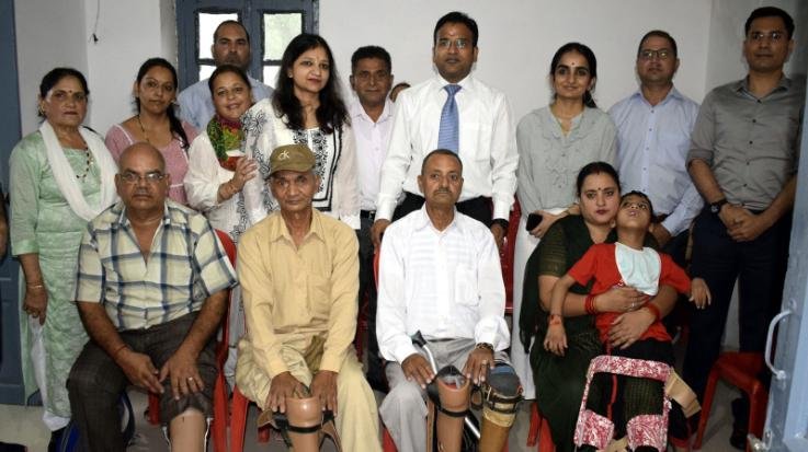 Dharamshala: Red Cross Society's service projects will reach the needy: DC