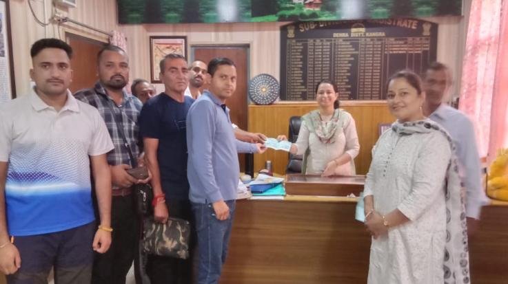 Dehra: Machkund Mahadev Charan Sevak donated Rs 76,250 to the relief fund.