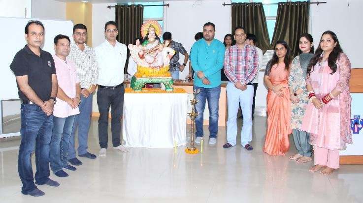 Baddi: Teacher's Day celebrated with enthusiasm at IEC University 111