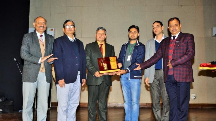 नौणी विवि को मिला इंस्टीट्यूट ऑफ एक्सीलेंस अवार्ड