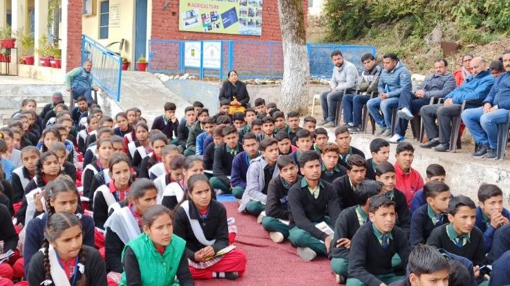 युवाओं के लिये व्यावसायिक मार्गदर्शन एवं कैरियर काउंसलिंग शिविर का किया गया आयोजन 