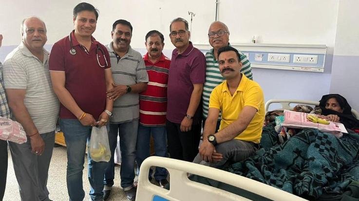 Rotary gave 1100 Shagun to 7 newborn babies in Solan Hospital 111