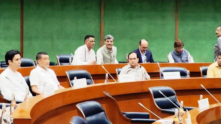 Vice President Kuldeep Pathania attended the briefing meeting of presiding officers held at Parliament House.