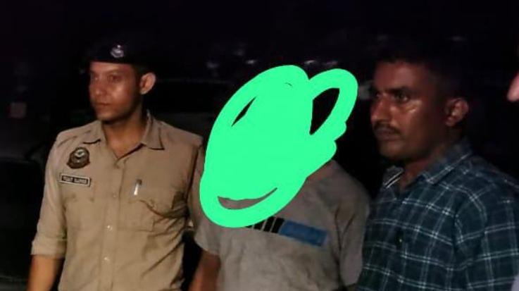  Dharamshala: Accused caught with banned medicines and 54 bottles of country liquor