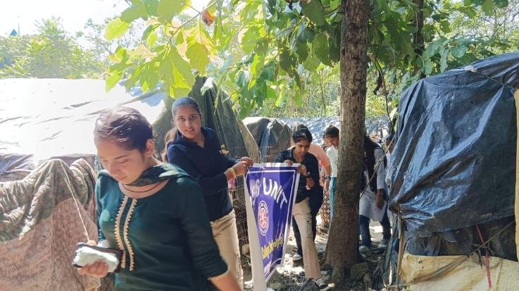 Dehra College volunteers taught people the lesson of cleanliness