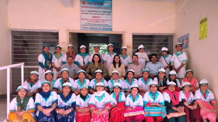 Dharamshala: Gave training to women in dairy farming