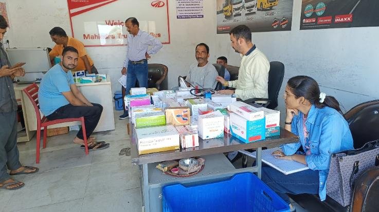 MP mobile health service team checked the health of 52 people in Kothipura