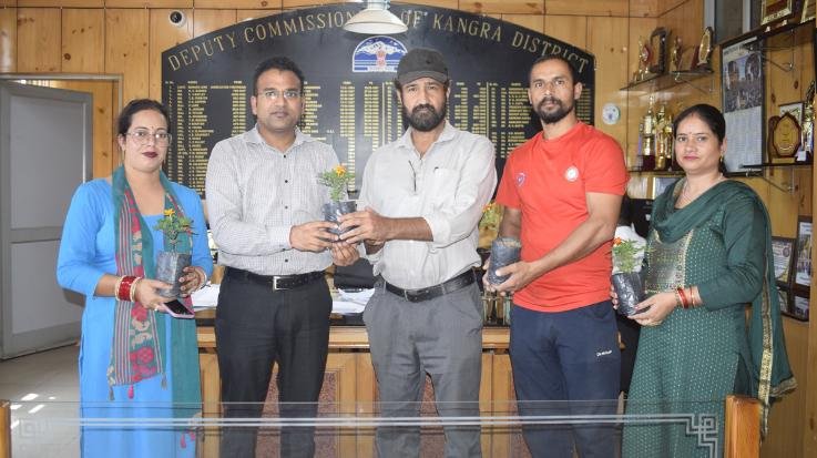  Dharamshala: Devotees will get flowers in the canopy of Chamunda temple from Navratri: DC