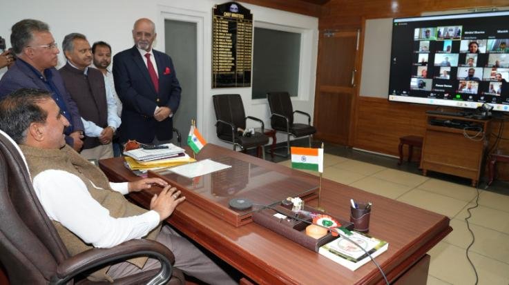 Chief Minister invites expatriate Himachalis of UAE to invest