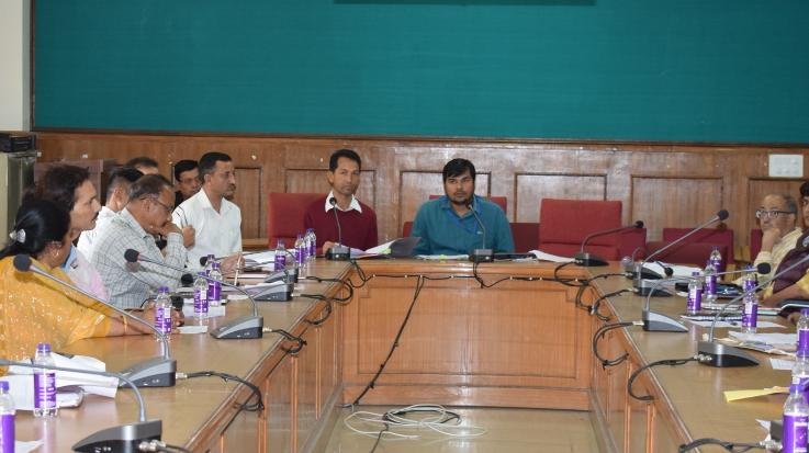 Solan: ADC took the meeting of district level vigilance and monitoring committee.