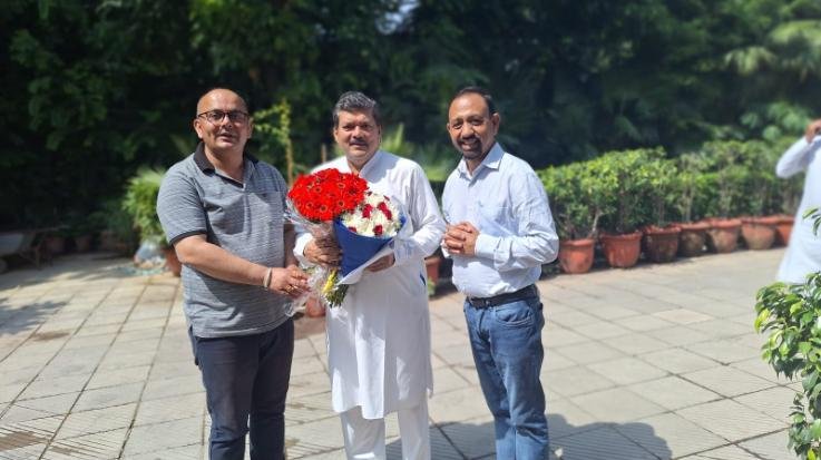 State Congress Secretaries met the central leadership in Delhi