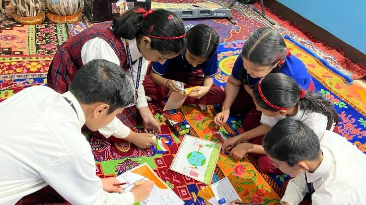 Solan: Father of the Nation's birth anniversary celebrated with pomp at Sai International School