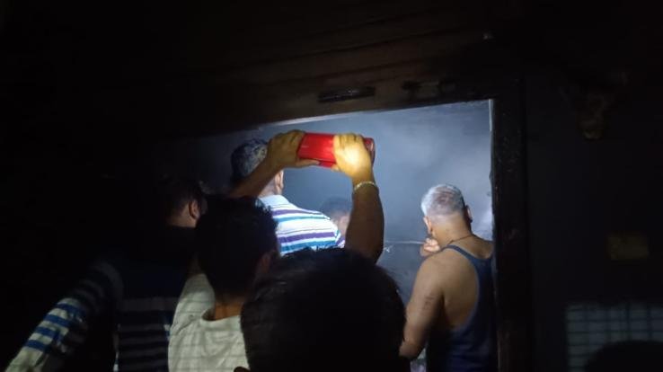 Goods turned into ashes due to fire in shop late night in Dhelu of Joginder Nagar.