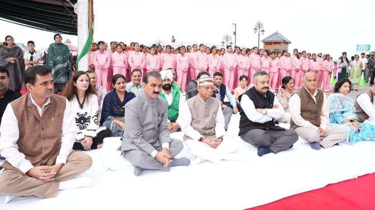  Governor and Chief Minister paid tribute to Mahatma Gandhi and Lal Bahadur Shastri