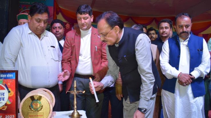 Industry Minister Harshvardhan Chauhan inaugurated the 19th Himachal Utsav