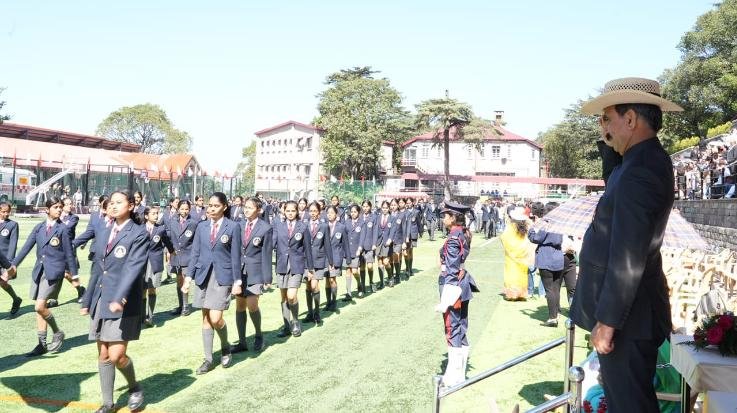 Students should move forward in life with the aim of becoming a better person: Chief Minister