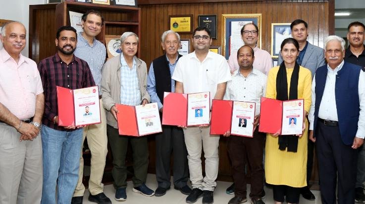 Achievement: 13 researchers from Shoolini University are included in the list of top 2 percent scientists of Stanford.