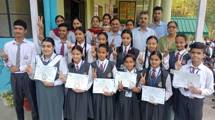 BL School Kunihar wins medals in Children's Science Conference