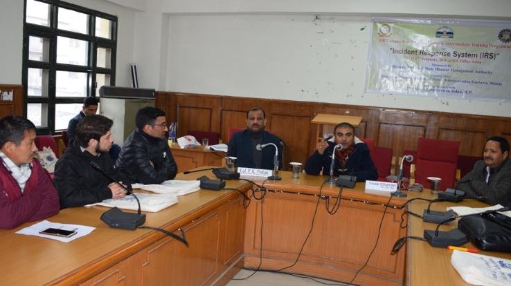 आईआरएस पर तीन दिवसीय बेसिक प्रशिक्षण संपन्न