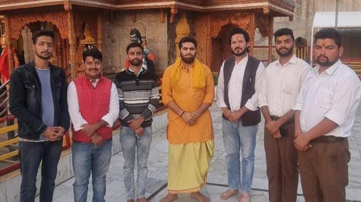 Dehra: Havan was performed on the birthday of Union Minister Anurag Thakur.