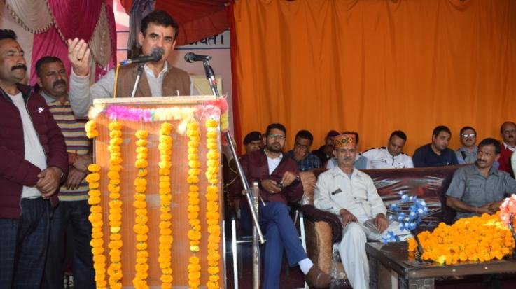 Arki: Sanjay Awasthi inaugurated community building built at Rs 2.5 lakh in Mangrud