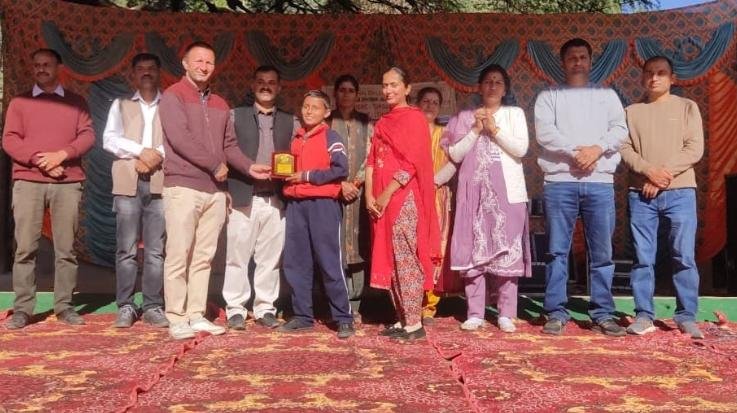 Sirmaur: Five students of Chhog Tali School selected for District Children's Science Congress.