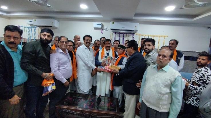 Una: Deputy Chief Minister Mukesh honored by Shri Ramlila Committee