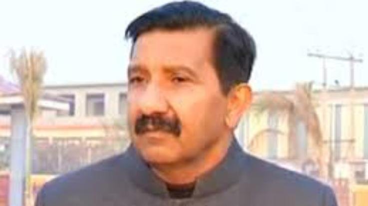 4950 crores of claims are not being received because of BJP leaders: Mukesh