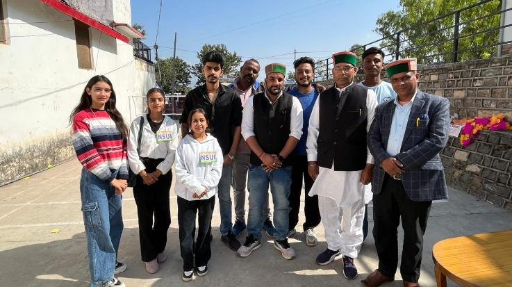 Solan: Karan Kumar organized badminton tournament in Subathu