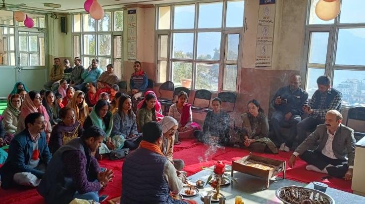 Solan: National Ayurvedic Day celebrated in District Ayurvedic Hospital