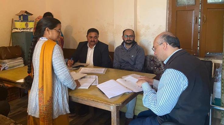 Solan: Chief Electoral Officer inspected polling stations