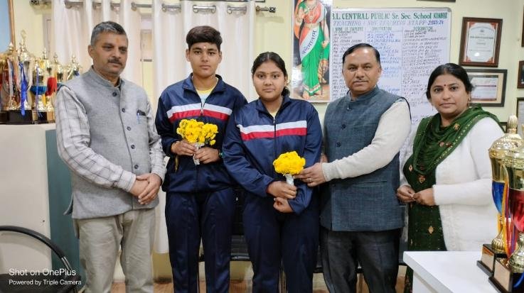 Gunjan of BL School Kunihar won two gold medals in the state level competition.