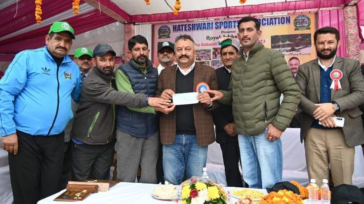 Solan: Jai Banad Sports Club Sundli expressed happiness on the success of cricket competition.