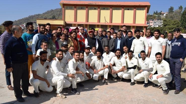 परवाणु में इण्डोर स्टेडियम निर्मित करने की सम्भावनाएं तलाशी जाएंगी- डाॅ. सैजल